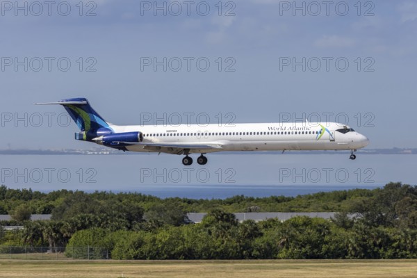 A McDonnell Douglas MD-83 World Atlantic Airlines aircraft with license plate N805WA at Tampa airport, USA