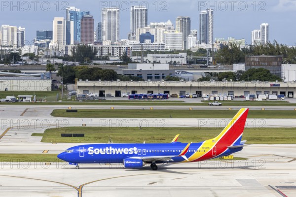 A Southwest Airlines Boeing 737-800 aircraft with license plate N8627B at Fort Lauderdale airport, United States