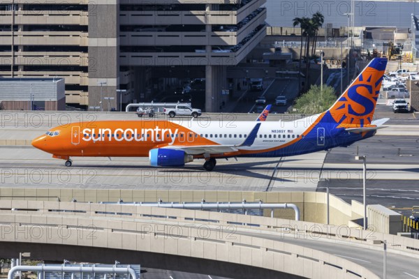 A Sun Country Airlines Boeing 737-800 aircraft with license plate N838SY at Phoenix airport, United States