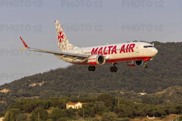 A Malta Air Boeing 737-800 aircraft with the license plate 9H-VUE at Rhodes airport, Greece