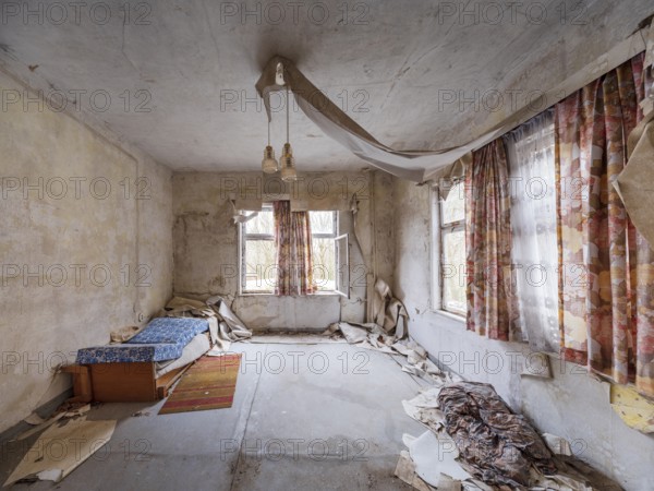 Abandoned hotel room in a dilapidated hotel, Lost Place, Saxony-Anhalt, Germany