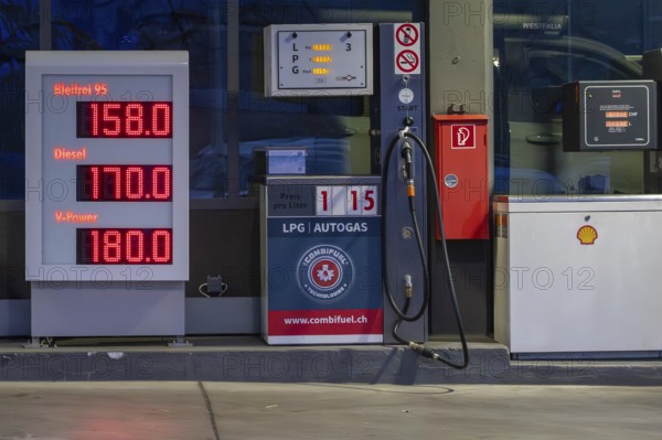 Shell gas station prices and LPG, Spiez, Switzerland