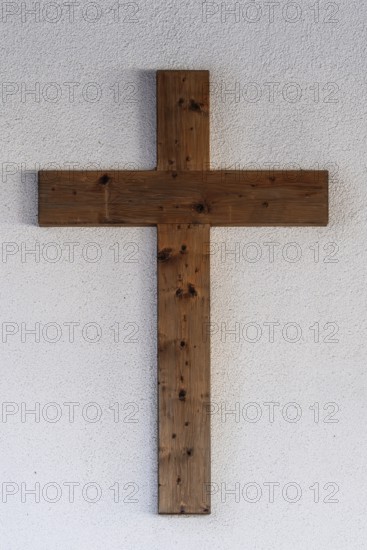 wooden cross, Zweisimmen, Switzerland