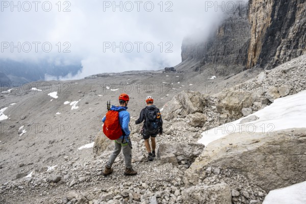 Climbers in the Brenta Mountains, Parco Naturale Brenta-Adamello, Trentino, Italy