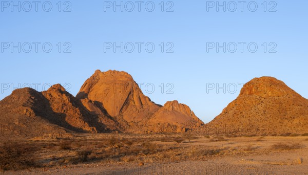 View of the characteristic Spitzkoppe Mountains under clear skies, Spitzkoppe, Namibia