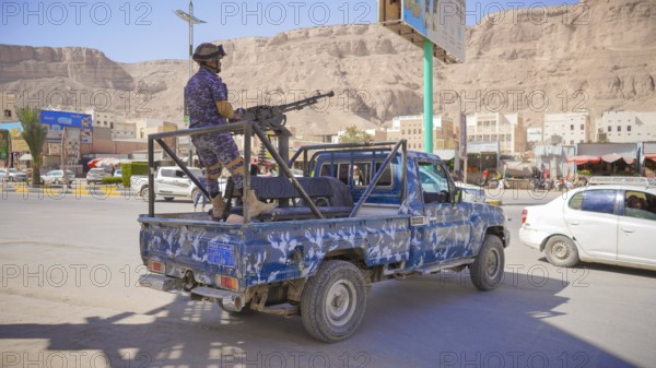 In Southern Yemen on February 5, 2026, the Saudi-backed Yemeni Army deploys security checkpoints in the streets of Hadramaut following the withdrawal of the UAE-backed Southern Transitional Council (STC) forces, Hadramaut, Seiyun, Yemen