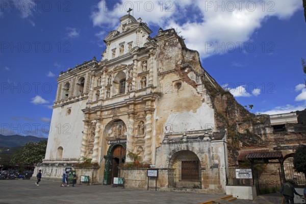 Templo de San Francisco el Grande Monastery Church, Old Town, Antigua, Sacatepéquez Department, Guatemala