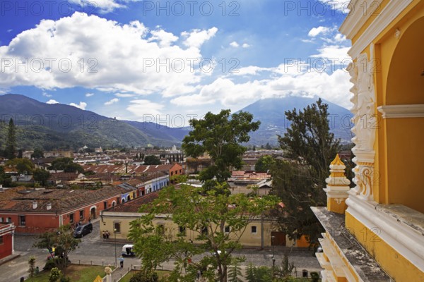 City view from the roof of the Mercedarian Sisters Monastery, Iglesia y Convento de Nuestra Señora de Las Mercedes, Convento e Iglesia de La Merced, Old Town, Antigua, Sacatepéquez Department, Guatemala