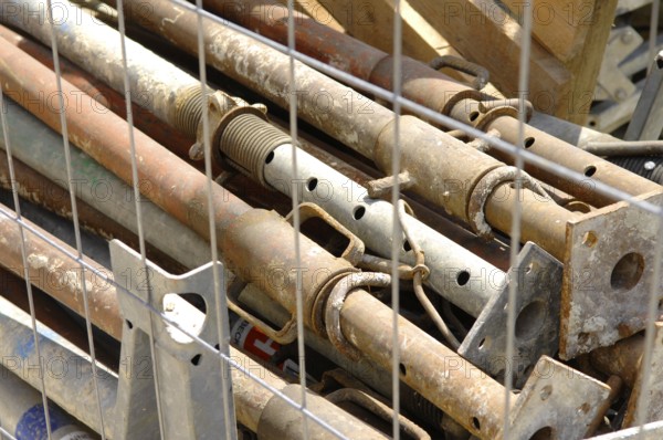 Floor supports, steel columns, construction supports