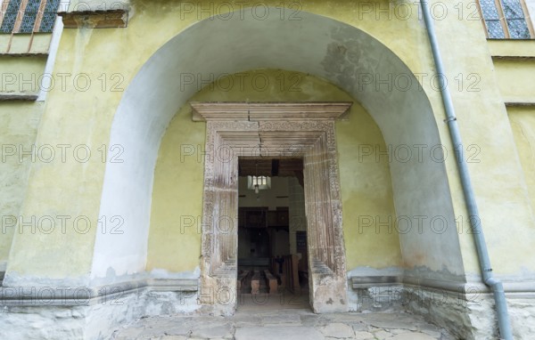 Entrance portal of the late Gothic three-nave hall church, 15th century, Birthälmer fortified church, Biertan, Transylvania, Romania