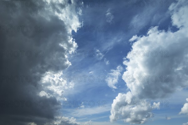 Gathering rain cloud (Nimbostratus), Romania