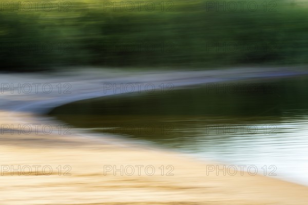 Riverbank with beach, minimalistic presentation, evening light, mopping effect, Lower Saxony Elbe floodplain, UNESCO Elbe River Landscape Biosphere Reserve, Lower Saxony, Germany
