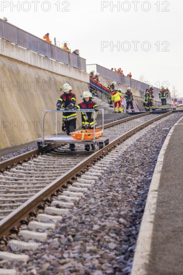 Fire drill with rescue equipment along a railway line, team deployment, fire brigade exercise on the Hermann Hesse Railway, Ostelsheim, Calw district, Germany