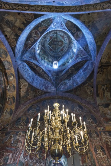 Candlesticks and frescoes in the dome of the Vorone? monastery church, 1547, Vorone?, Buckowina, Romania