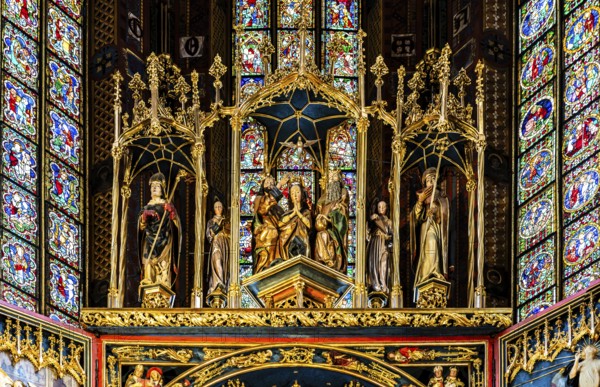 Predella, depicting the root Jesse, Jesus' family tree, high altar, Veit Stoß, St. Mary's Church, 1489, Krakow, Poland