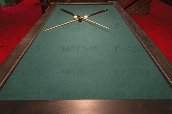 Carom table, pool table without holes, England, Great Britain