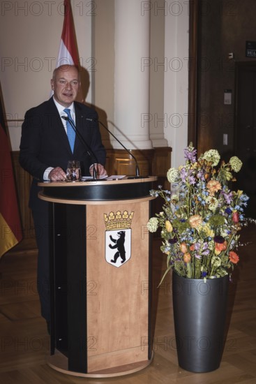 Kai Wegner, Governing Mayor of Berlin, gives a speech in front of a dinner in honor of the honorary citizen of Berlin, Federal President Frank-Walter Steinmeier, given by Kai Wegner, at Berlin's Red Town Hall on 28.01.2026
