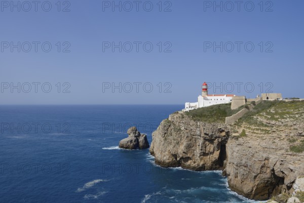 Lighthouse on the Cliff, Cabo de Sao Vicente, Cabo de São Vicente, Sagres, Algarve, Portugal