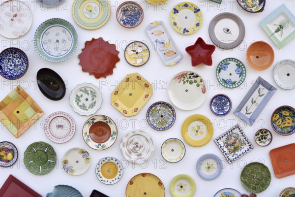 House wall with traditionally painted ceramic plates, Vila do Bispo, Algarve, Portugal