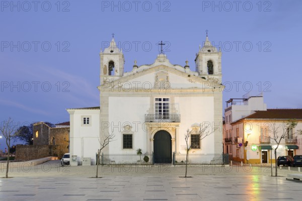 Church of Santa Maria ou da Misericordia in the evening, Praca Infante Dom Henrique, Lagos, Algarve, Portugal