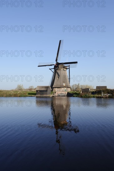Historic windmill, UNESCO World Heritage Site, Kinderdijk, South Holland, Netherlands