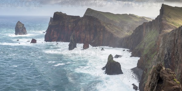 Rock formations in the Atlantic Ocean, volcanic peninsula, Ponta de São Lourenço, Ponta de Sao Lourenco, rocky coast, Punta de San Lorenzo, Madeira, Portugal