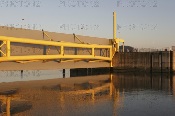 Ems barrier, building, Gandersum, ship overpass, Moormerland, East Frisia, Germany