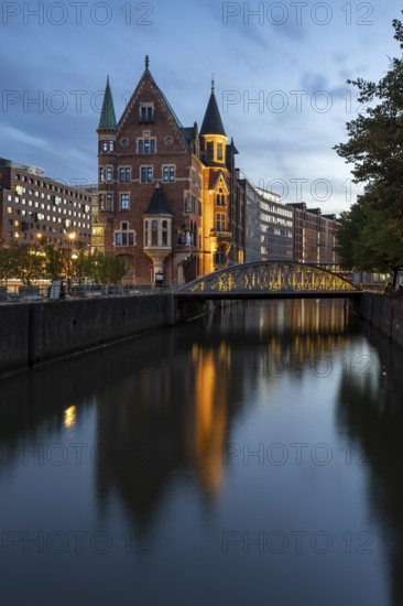Bridge with warehouses in Hamburg's Speicherstadt, Hamburg, Germany