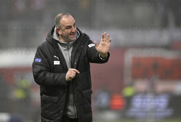 Coach Coach Frank Schmidt 1. FC Heidenheim 1846 FCH gesture gesture soccer Bundesliga, Voith-Arena, Heidenheim, Baden-Württemberg, Germany