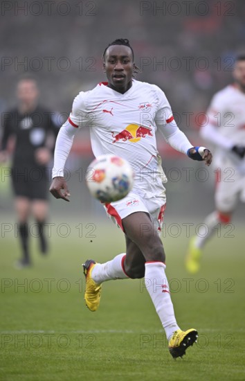Yan Diomande RasenBallsport Leipzig RBL (49) Action on the ball Football Bundesliga, Voith-Arena, Heidenheim, Baden-Württemberg, Germany