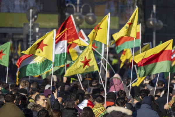 Mannheim: Kurdish demo under the slogan AGAINST OPPRESSION, INTIMIDATION, EXPULSION AND VIOLENCE AGAINST THE KURDISH POPULATION AND ROJAVA