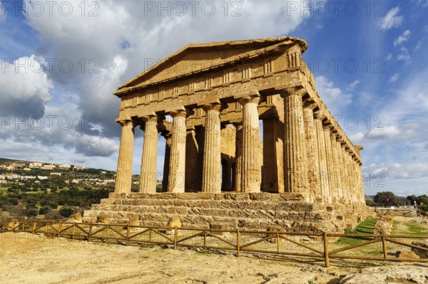 Temple of Concordia, Doric Temple, Valley of the Temples, Agrigento, Sicily, Italy