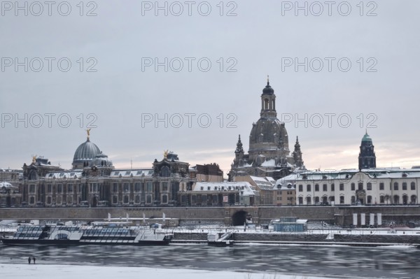 View of Church of Our Lady Dresden in winter, Elbe with ice, long exposure, Saxony, Germany