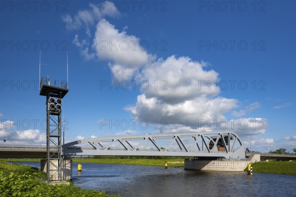 Swing bridge over the Hunte near Huntebrück, Huntebrück, Berne, Lower Saxony, Germany
