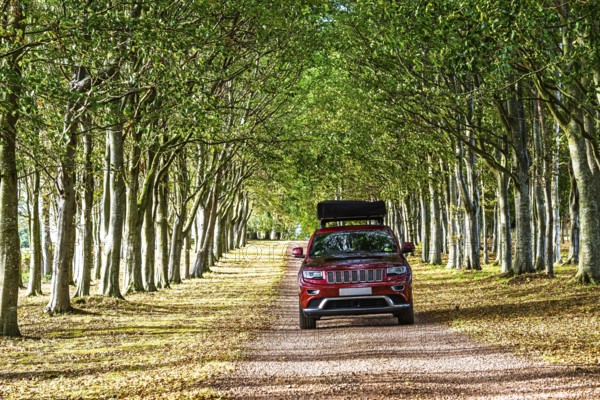 4x4 car trip with roof tent on the Scottish wilderness, Scotland, United Kingdom