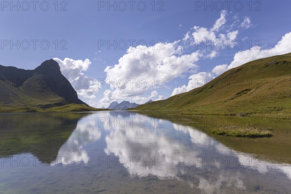 Rappensee, left Kleiner Rappenkopf, 2276m, behind the Schafalpenköpfe, above it the Mindelheimer via ferrata, Allgäu Alps, Allgäu, Bavaria, Germany