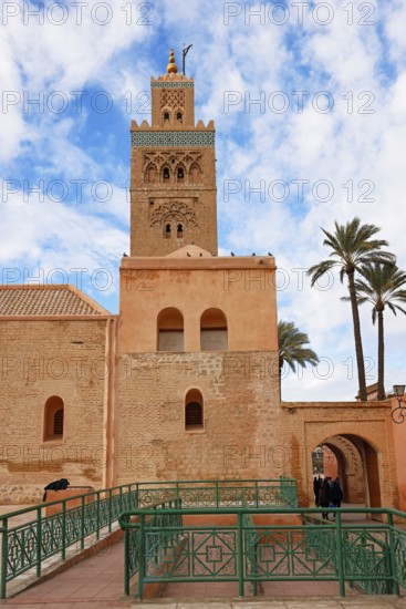 Koutoubia mosque with minaret, landmark of Marrakech, historic old town, Medina, UNESCO World Heritage Site, Morocco