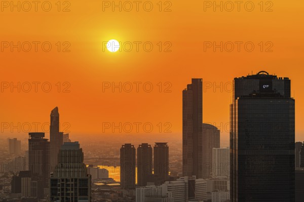 Over the rooftops of Bangkok, sunset, view from the Moon Bar on the roof terrace of the Banyan Tree Hotel, Sathon, Bangkok, Thailand's metropolis, Thailand