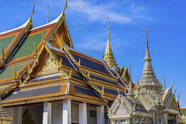 The Grand Royal Palace, Wat Phra Kaeo Buddhist Temple, Chedi Temple Towers, Buildings with Overlapping Roofs with Curved Chofas, Phra Nakhon, Bangkok, Thailand's Metropolis, Thailand