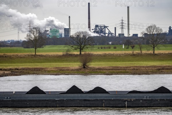 Hüttenwerke Krupp-Mannesmann, HKM in Duisburg-Hüttenheim, 2 blast furnaces, gas power plant cooling towers, Rhine near Krefeld-Uerdingen, cargo ship, coal carrier, North Rhine-Westphalia, Germany