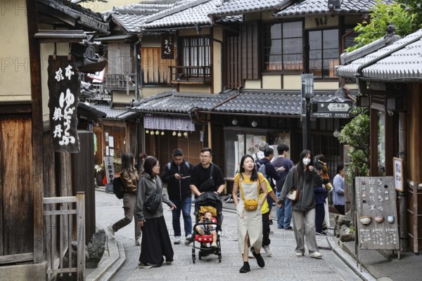 Bustling alley in Higashiyama, Kyoto with traditional architecture, Kyoto, Higashiyama, Japan