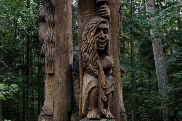 Detailed wooden sculpture in the forest at Hexenberg, Juodkranté, Klaipedos apskritis, Lithuania