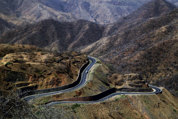 Serpentines criss-cross the impressive landscape of the Semien Mountains