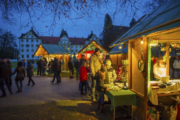 Christmas market, blue hour, Salem Castle, Lake Constance, Bodenseekreis, Baden-Württemberg, Germany