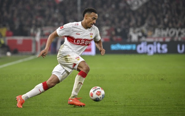 Jamie Leweling VfB Stuttgart (18) dynamic action on the ball MHPArena, MHP Arena Stuttgart, Baden-Württemberg, Germany