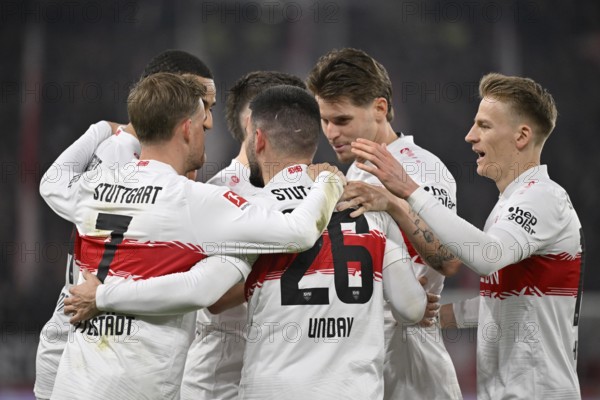 Goal celebration Deniz Undav VfB Stuttgart (26) Maximilian Mittelstädt VfB Stuttgart (07) Ramon Hendriks VfB Stuttgart (03) Chris Fuehrich VfB Stuttgart (10) Jeff Chabot VfB Stuttgart (24) MHPArena, MHP Arena Stuttgart, Baden-Württemberg, Germany