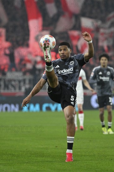 Aurele Amenda Eintracht Frankfurt SGE (05) Action on the ball MHPArena, MHP Arena Stuttgart, Baden-Württemberg, Germany