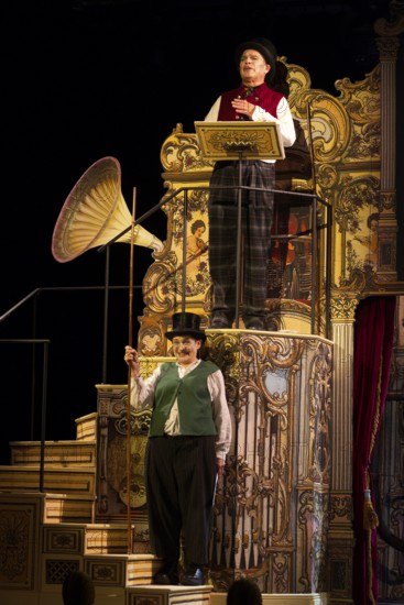 Katharina Thalbach, Pierre Besson, Wilhelm bush: Sauerkohl & Misetaten, photo sample on 14.01.2026 in the comedy Am Kurfürstendamm in Ernst-Reuter-Saal, Berlin, premiered on 20.01.2026