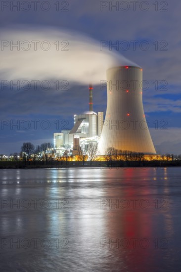 Cooling tower of the Duisburg-Walsum coal-fired power plant, operated by STEAG and EVN AG, 181 meters high, power plant block 10, water vapor cloud, on the site of the former Walsum coal mine, Duisburg, Rhine, North Rhine-Westphalia, Germany