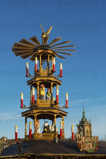 Christmas market, Old Town, Colmar, Haut-Rhin, Alsace, France